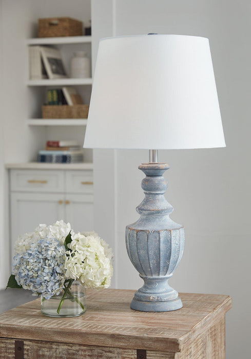 Cylerick Table Lamp - Smokey Mountain Furniture (NC)