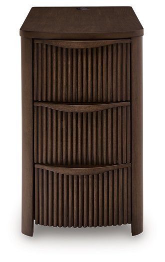 Camdill Chairside End Table - Smokey Mountain Furniture (NC)